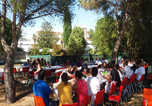Barbacoa solidaria en Alcalá de Henares por los Derechos de la Infancia en Kenia